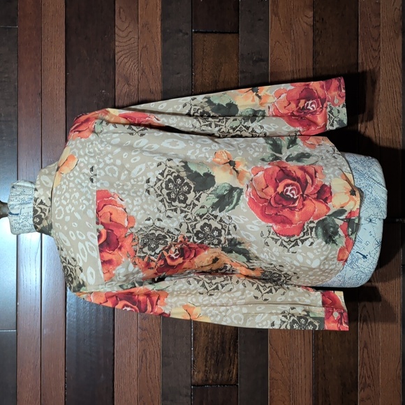 Chico's Multicolor Floral Button Down Blouse - Picture 8 of 9